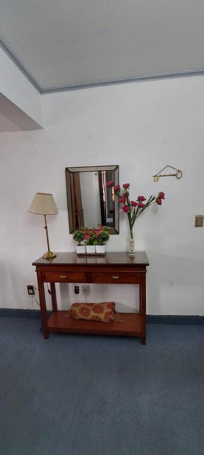 Апартаменты Departamento Colonial Сан-Сальвадор-де-Жужуй Экстерьер фото
